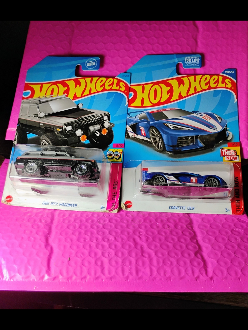 Mattel Hot Wheels Blue Corvette C8.R & Black 1988 Jeep Wagoneer 2 Pack